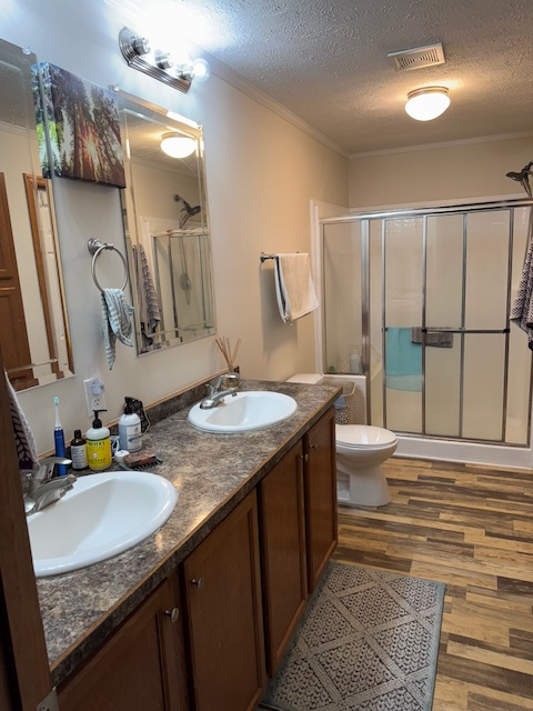 Main Bathroom Shower